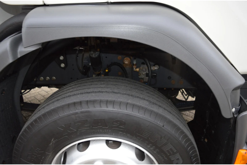 Camión frigorífico Volvo * EURO5 * CARRIER SUPRA 950MT * 4X2 *: foto 8 Camión frigorífico Volvo * EURO5 * CARRIER SUPRA 950MT * 4X2 *: foto 8