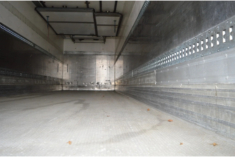 Camión frigorífico Volvo * EURO5 * CARRIER SUPRA 950MT * 4X2 *: foto 12 Camión frigorífico Volvo * EURO5 * CARRIER SUPRA 950MT * 4X2 *: foto 12