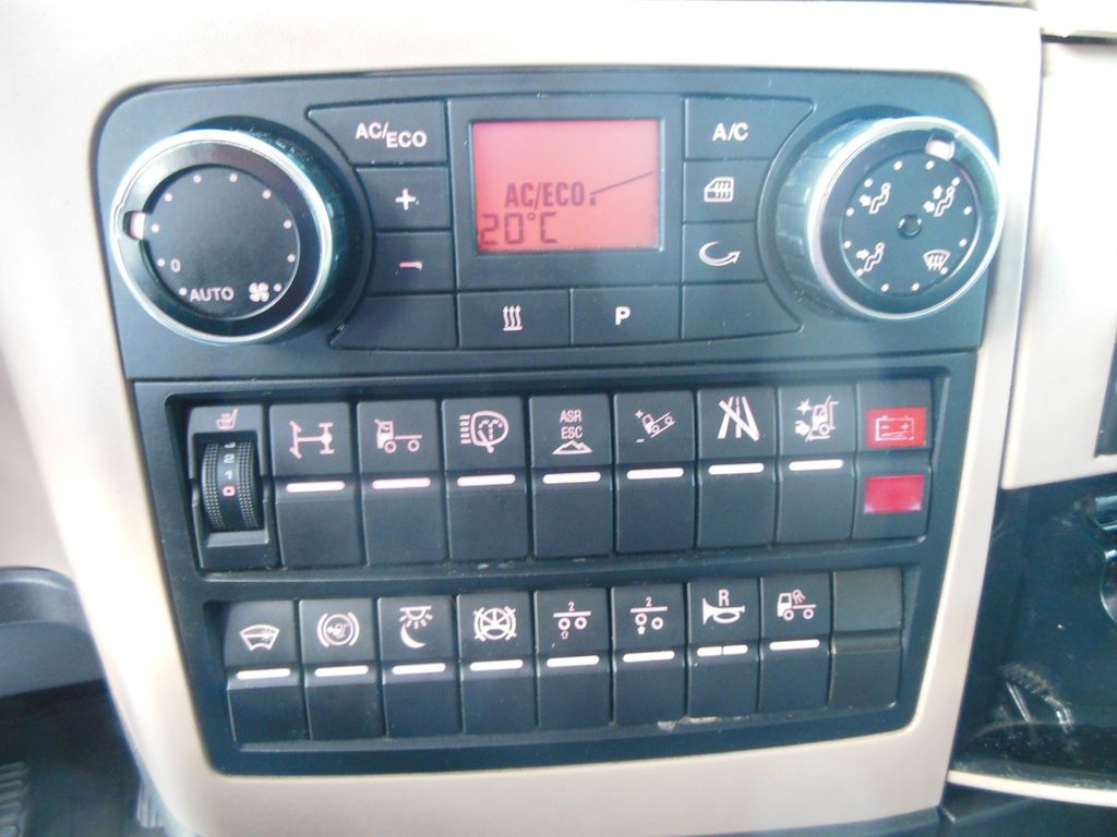 Arrendamiento de MAN TGX 18.500 XXL, RETARDER, TOP STAND MAN TGX 18.500 XXL, RETARDER, TOP STAND MAN TGX 18.500 XXL, RETARDER, TOP STAND MAN TGX 18.500 XXL, RETARDER, TOP STAND: foto 19