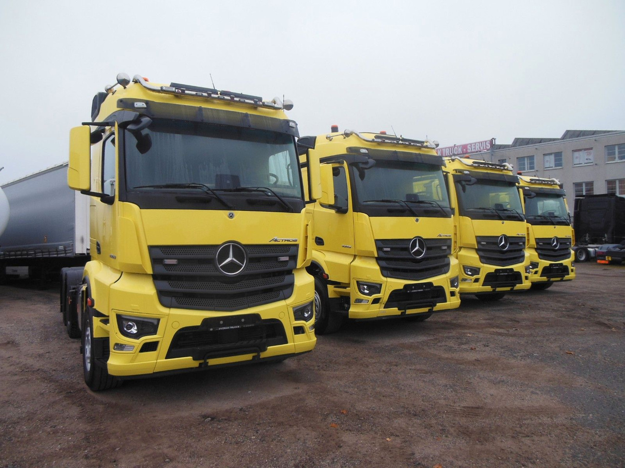 Mercedes-Benz 3353 ACTROS, 6X4, TRK, SET 120 TON, WIE NEUE!E!! - Cabeza tractora: foto 2 Mercedes-Benz 3353 ACTROS, 6X4, TRK, SET 120 TON, WIE NEUE!E!! - Cabeza tractora: foto 2