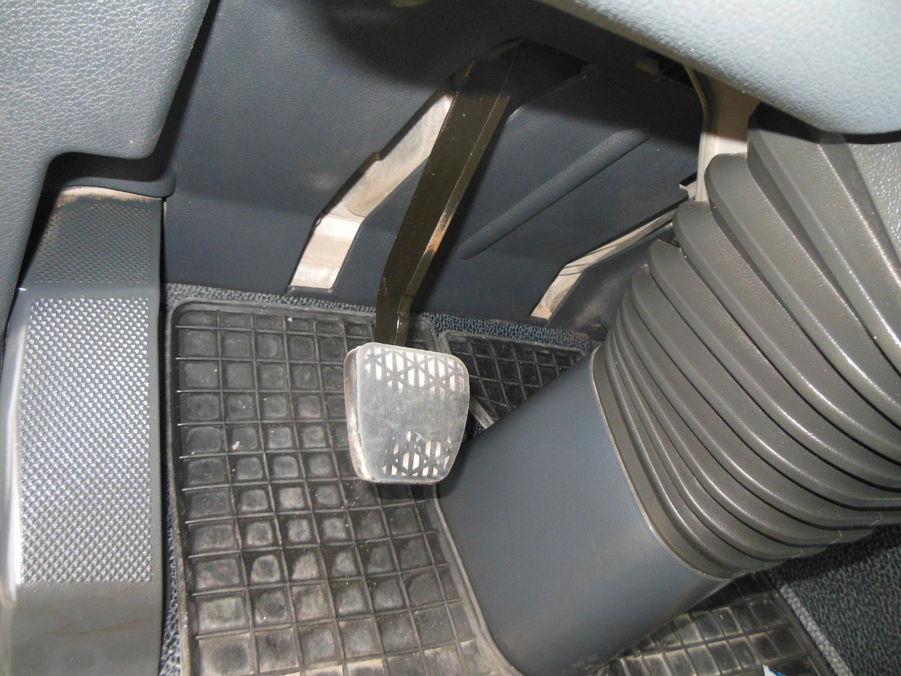 Camión volquete Mercedes-Benz ACTROS 4144, 8X6, 3 PEDALE, MEILLER, BODRMATIC: foto 26 Camión volquete Mercedes-Benz ACTROS 4144, 8X6, 3 PEDALE, MEILLER, BODRMATIC: foto 26