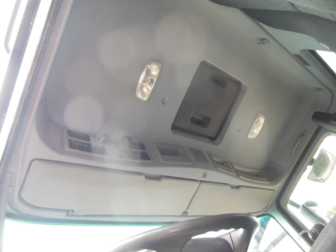 Camión volquete Mercedes-Benz ACTROS 4144, 8X6, 3 PEDALE, MEILLER, BODRMATIC: foto 18 Camión volquete Mercedes-Benz ACTROS 4144, 8X6, 3 PEDALE, MEILLER, BODRMATIC: foto 18