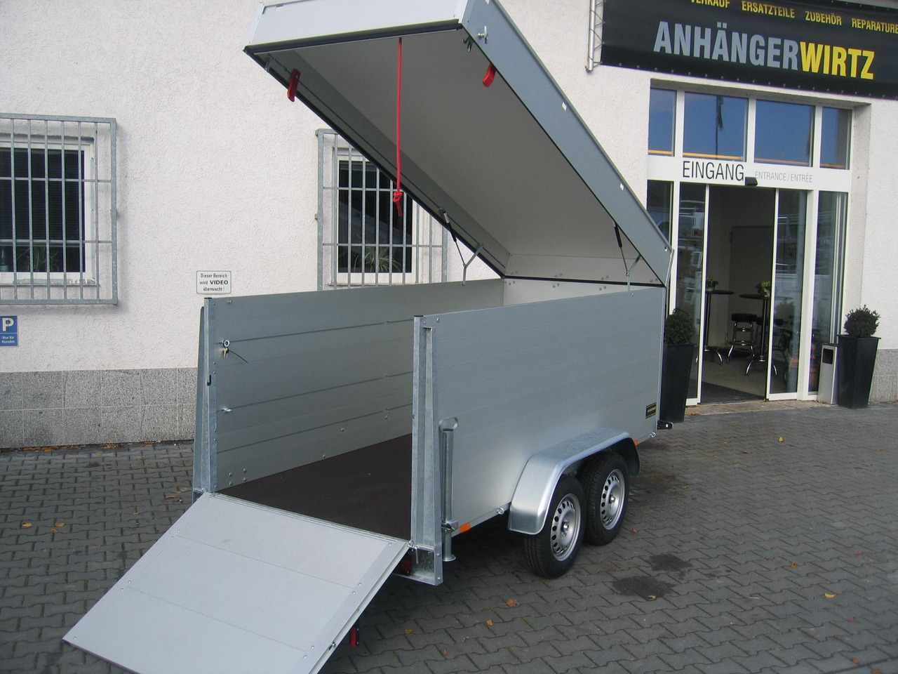 ALUBOXX Deckelanhänger GTT 1500 VT2 301x126x118cm Heckrampe (M) 1500kg order Aktion - Remolque caja cerrada: foto 4 ALUBOXX Deckelanhänger GTT 1500 VT2 301x126x118cm Heckrampe (M) 1500kg order Aktion - Remolque caja cerrada: foto 4