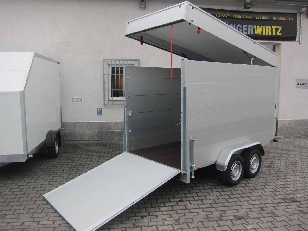 ALUBOXX Deckelanhänger GTT 2500 VT4 301x151x188cm Heckrampe (M) 2500kg order online Aktion - Remolque caja cerrada: foto 1 ALUBOXX Deckelanhänger GTT 2500 VT4 301x151x188cm Heckrampe (M) 2500kg order online Aktion - Remolque caja cerrada: foto 1