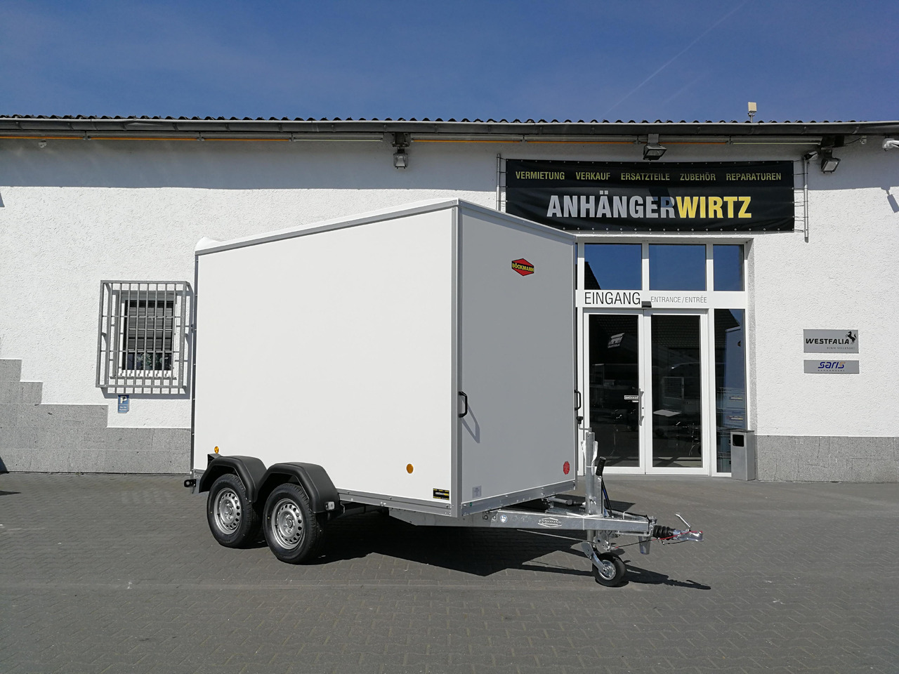 Böckmann Koffer KT 3015/20 H weiß 301x150x202 + Heckrampe (M) 2000kg - Remolque caja cerrada: foto 3 Böckmann Koffer KT 3015/20 H weiß 301x150x202 + Heckrampe (M) 2000kg - Remolque caja cerrada: foto 3