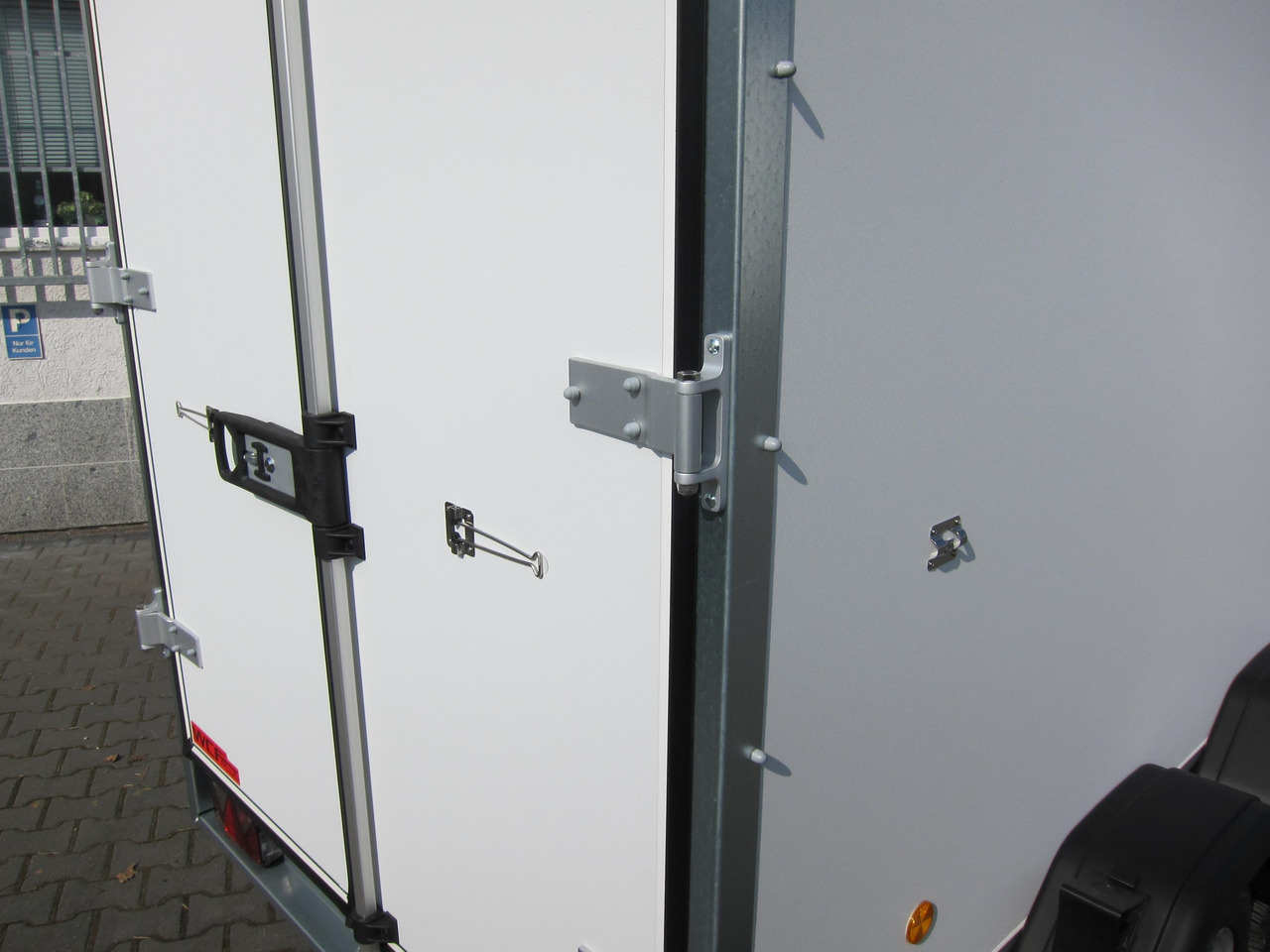 Böckmann Koffer KT 3015/20 H weiß 301x150x202 (M) 2000kg - Remolque caja cerrada: foto 5 Böckmann Koffer KT 3015/20 H weiß 301x150x202 (M) 2000kg - Remolque caja cerrada: foto 5