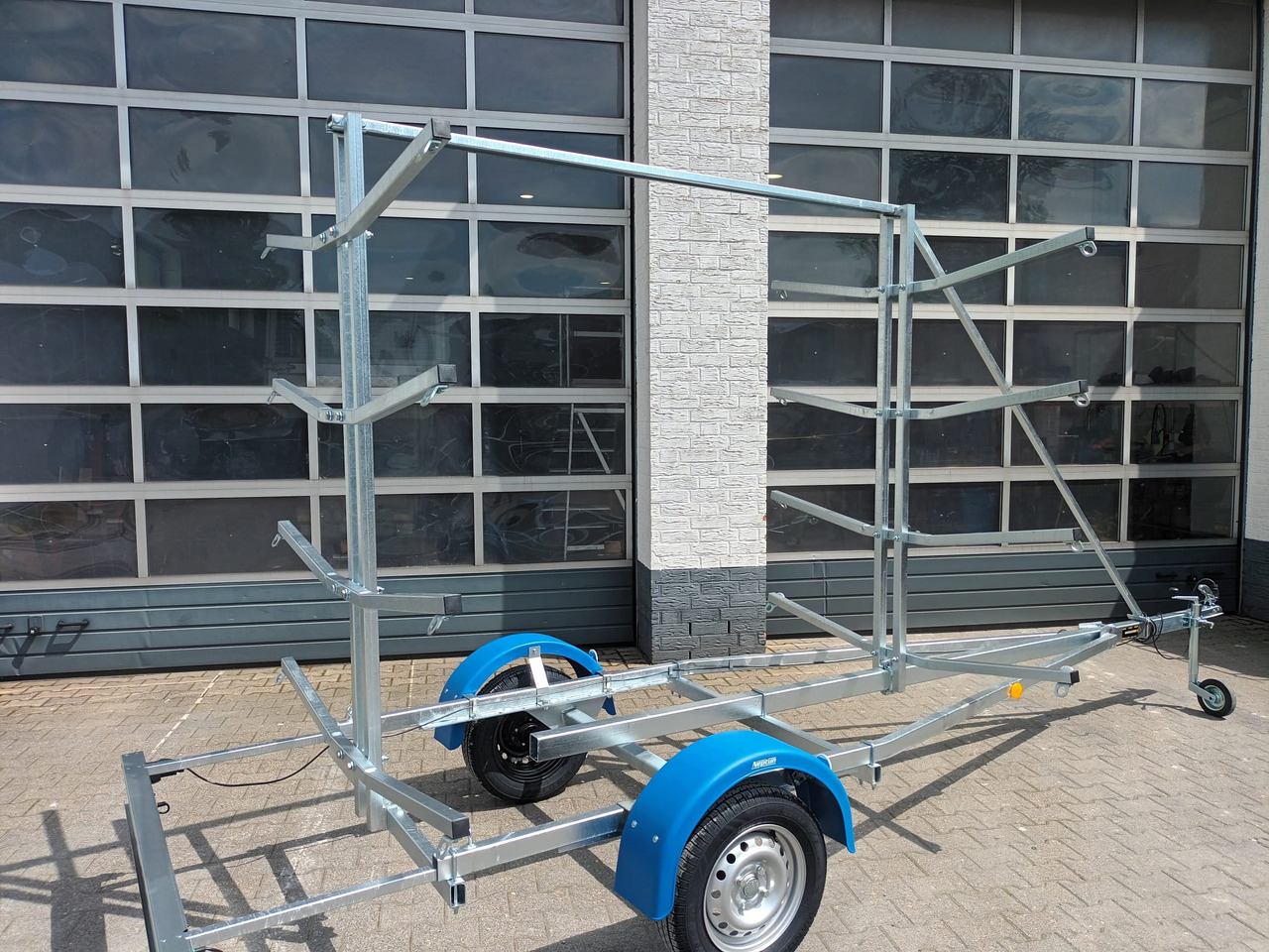 Bootsanhänger Boattrailer Neptun NAVY N7-17 KY Kanu Kajak SUP Board Gestell 750kg Modell 2024 - Remolque para barco: foto 2 Bootsanhänger Boattrailer Neptun NAVY N7-17 KY Kanu Kajak SUP Board Gestell 750kg Modell 2024 - Remolque para barco: foto 2