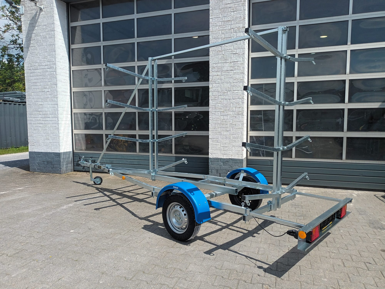 Bootsanhänger Boattrailer Neptun NAVY N7-17 KY Kanu Kajak SUP Board Gestell 750kg Modell 2024 - Remolque para barco: foto 3 Bootsanhänger Boattrailer Neptun NAVY N7-17 KY Kanu Kajak SUP Board Gestell 750kg Modell 2024 - Remolque para barco: foto 3