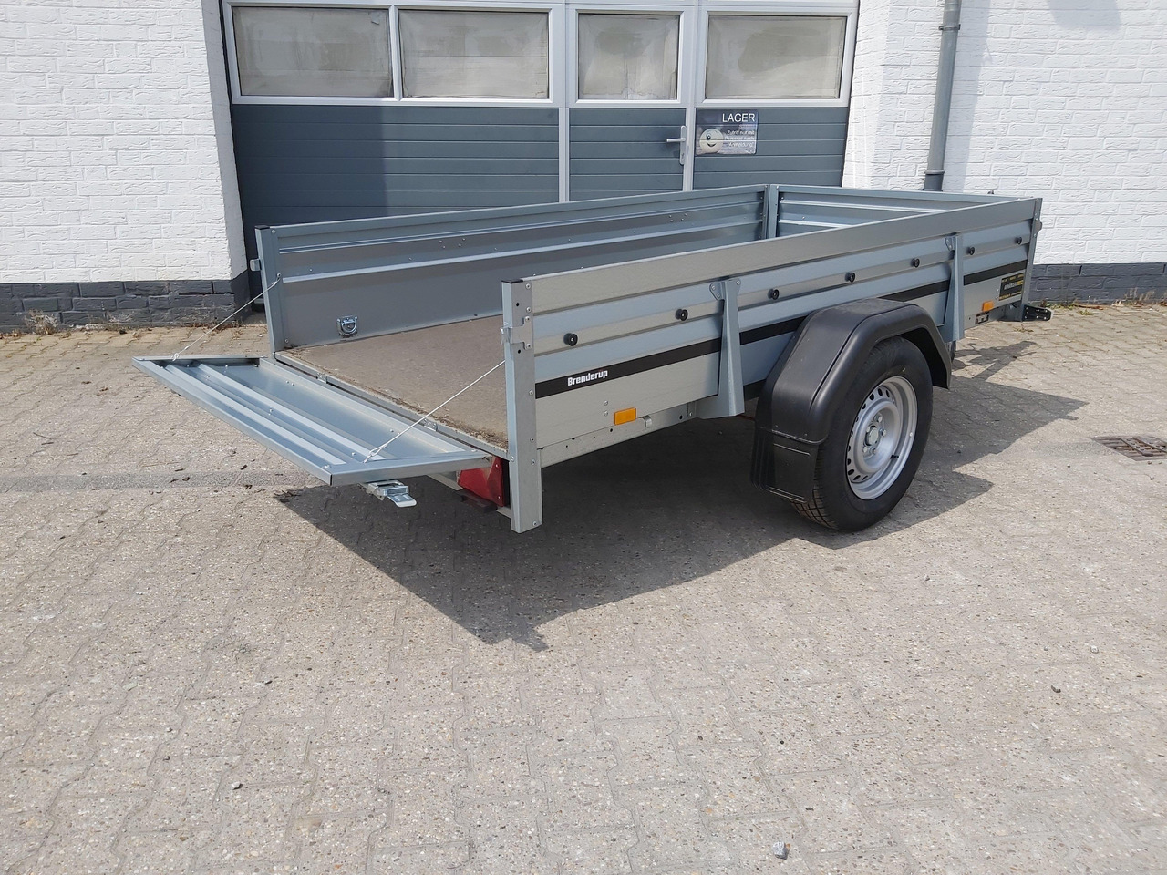 Brenderup 2260 SB 1300 258x128x40cm Stahl klappbare Vorderwand 1300kg Winter Aktion 311796 - Remolque de coche: foto 5 Brenderup 2260 SB 1300 258x128x40cm Stahl klappbare Vorderwand 1300kg Winter Aktion 311796 - Remolque de coche: foto 5