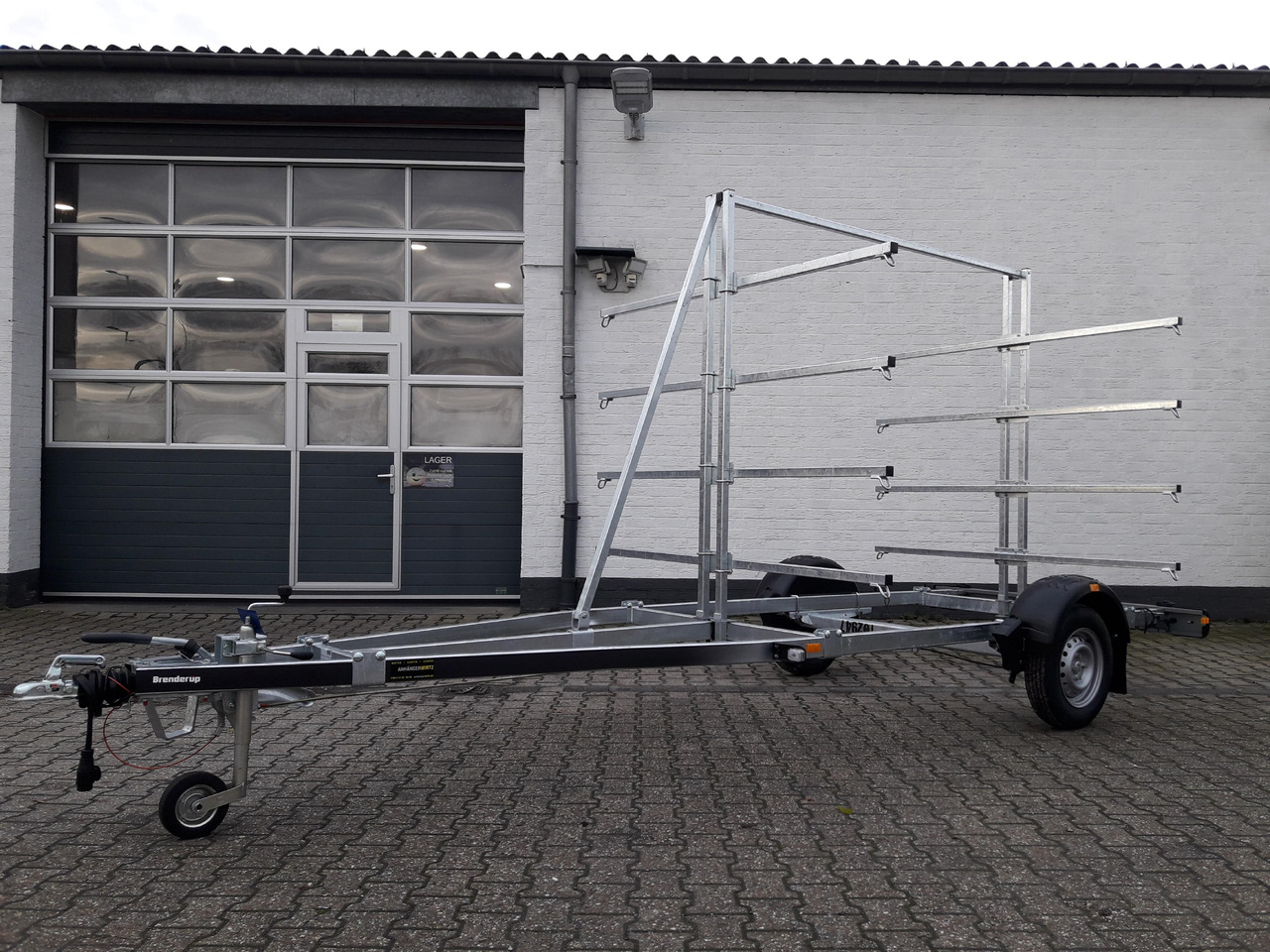 Brenderup Boattrailer Bootsanhänger 161000B CX Kanu / Kayak SUP Board Gestell 1000kg Online Aktion - Remolque para barco: foto 1 Brenderup Boattrailer Bootsanhänger 161000B CX Kanu / Kayak SUP Board Gestell 1000kg Online Aktion - Remolque para barco: foto 1