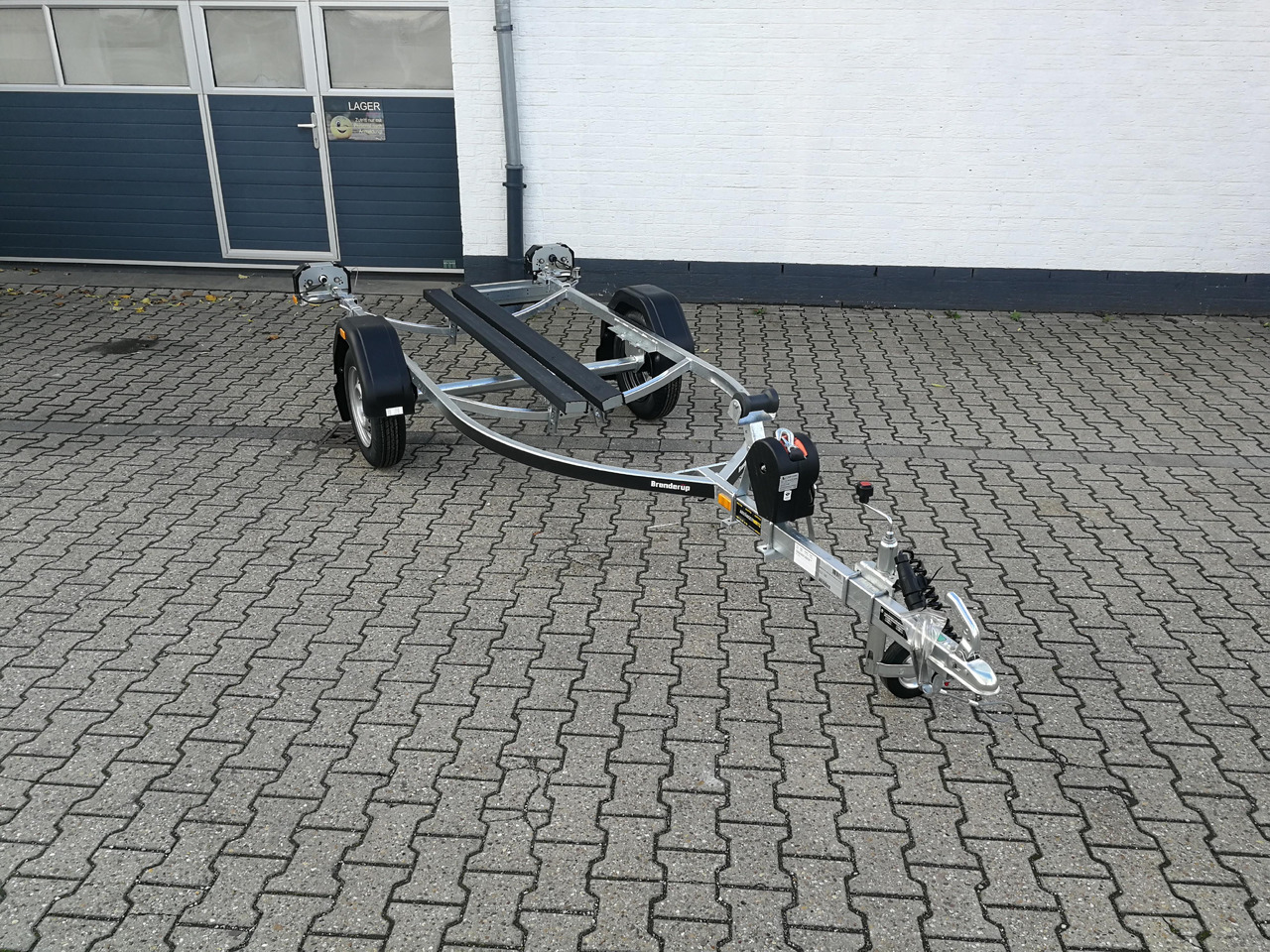 Brenderup Boot Jetski Trailer 8815UB PWC10750UBRX Langauflagen Seilwinde ( Gurtband) 750kg 311367 - Remolque para barco: foto 3 Brenderup Boot Jetski Trailer 8815UB PWC10750UBRX Langauflagen Seilwinde ( Gurtband) 750kg 311367 - Remolque para barco: foto 3