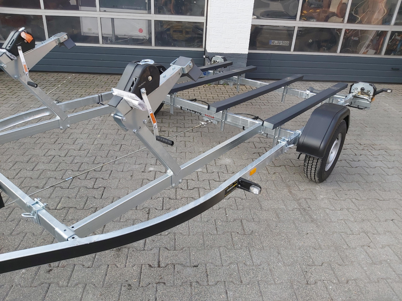 Brenderup Bootsanhänger Brenderup Doppel Jetski PWC21200BRA X-Line Langauflagen Winden 1200kg Spül - Remolque para barco: foto 2 Brenderup Bootsanhänger Brenderup Doppel Jetski PWC21200BRA X-Line Langauflagen Winden 1200kg Spül - Remolque para barco: foto 2