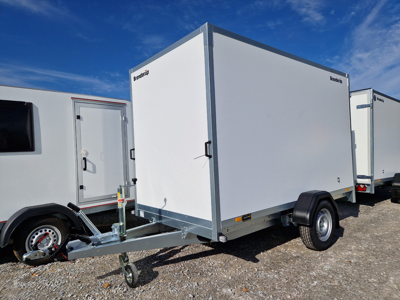 Brenderup Cargo Dynamic CD300 BD 300x155x185cm Hecktüren Wabenwände (M) 1300kg - Remolque caja cerrada: foto 1 Brenderup Cargo Dynamic CD300 BD 300x155x185cm Hecktüren Wabenwände (M) 1300kg - Remolque caja cerrada: foto 1