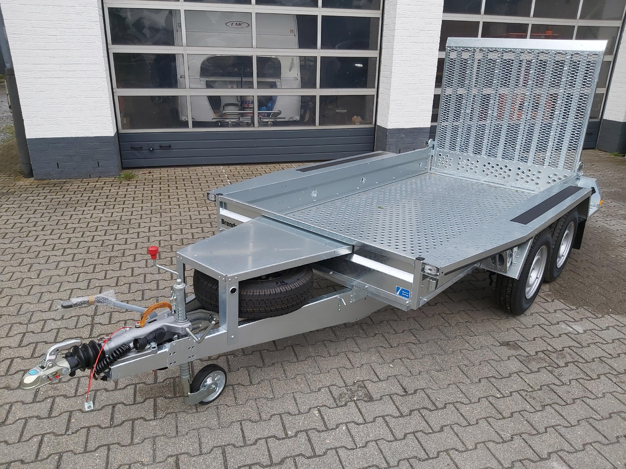 Brenderup Maschinentransporter MT 3080 STF 308x152x25cm Stahllochboden 3000kg - Remolque porta maquinaria: foto 3 Brenderup Maschinentransporter MT 3080 STF 308x152x25cm Stahllochboden 3000kg - Remolque porta maquinaria: foto 3