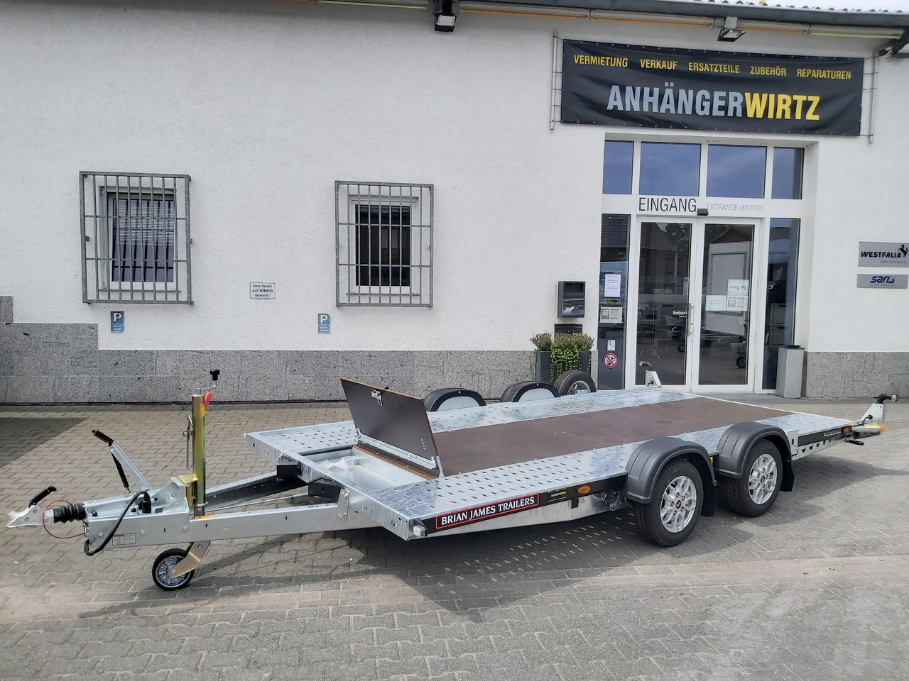 Brian James A4 Transporter 450x200cm black X Rampen 240cm Stützen Alufelgen silver 2600kg - Remolque portavehículos: foto 2 Brian James A4 Transporter 450x200cm black X Rampen 240cm Stützen Alufelgen silver 2600kg - Remolque portavehículos: foto 2