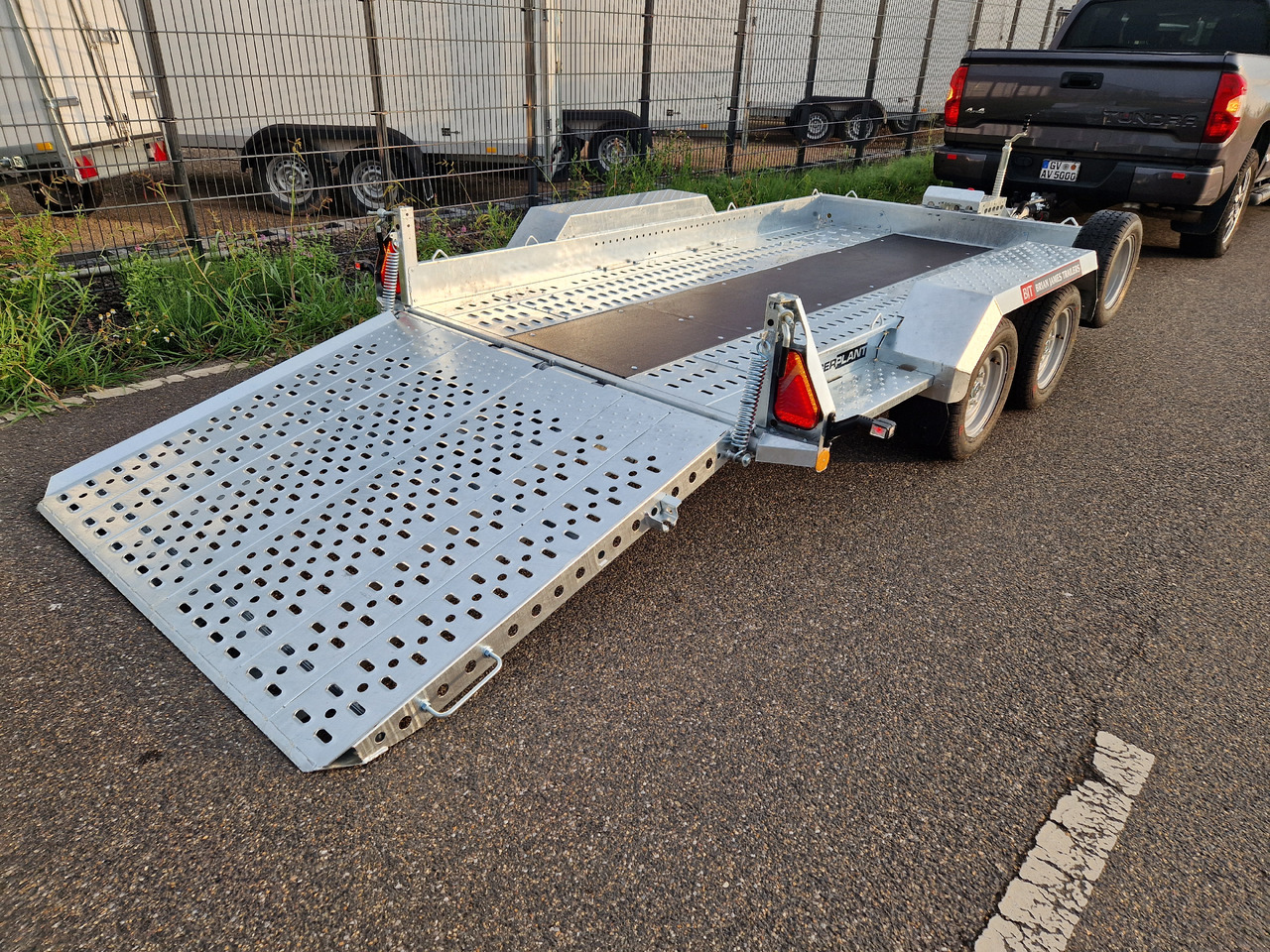 Brian James Digger Plant 543-3217-35 320x170 Auffahrklappe Reserverad Schaufelablage 3500kg - Remolque porta maquinaria: foto 1 Brian James Digger Plant 543-3217-35 320x170 Auffahrklappe Reserverad Schaufelablage 3500kg - Remolque porta maquinaria: foto 1