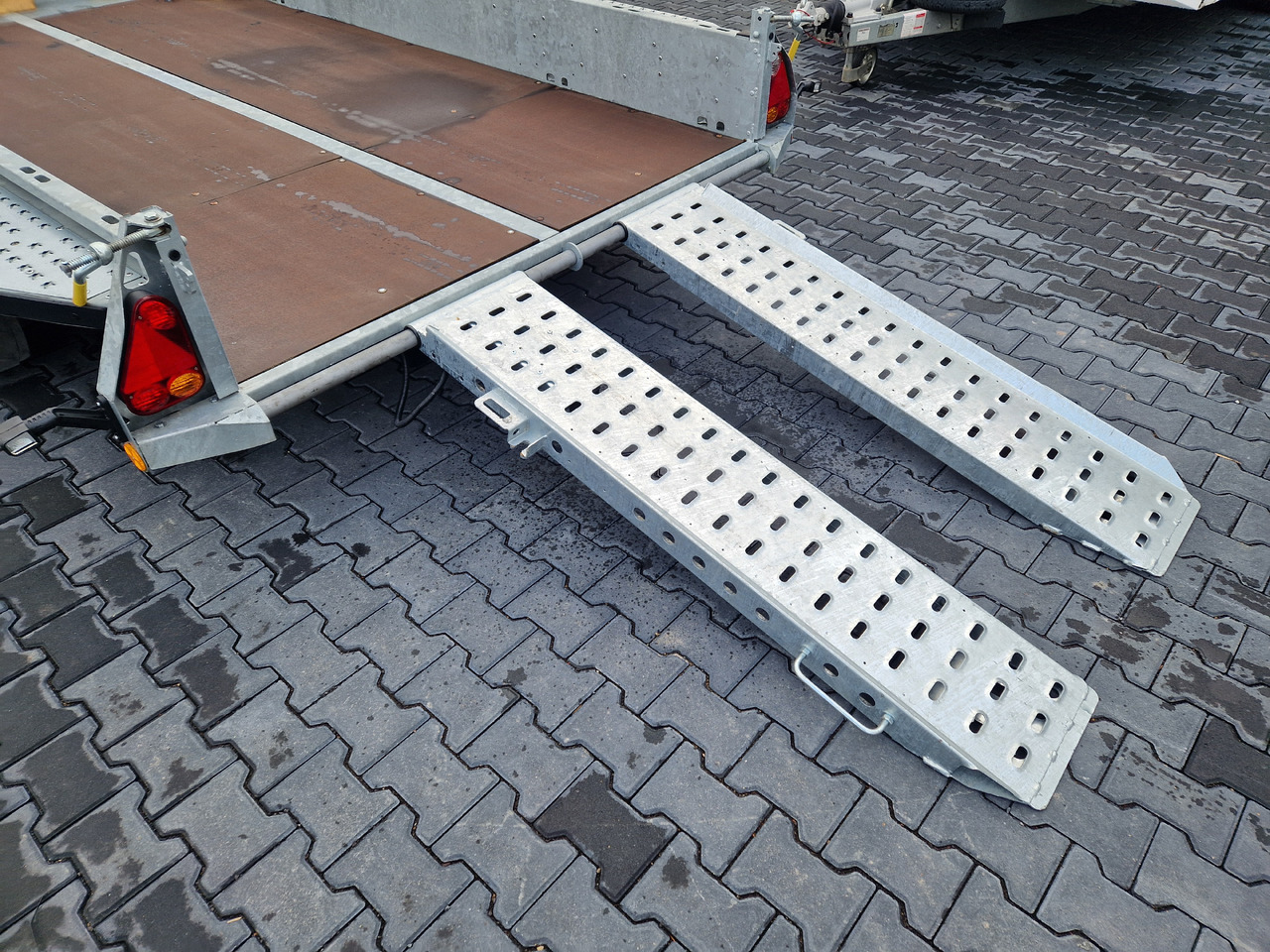 Brian James General Plant 360x185x25cm Auffahrrampen Reserverad (L) 3500kg - Remolque porta maquinaria: foto 4 Brian James General Plant 360x185x25cm Auffahrrampen Reserverad (L) 3500kg - Remolque porta maquinaria: foto 4