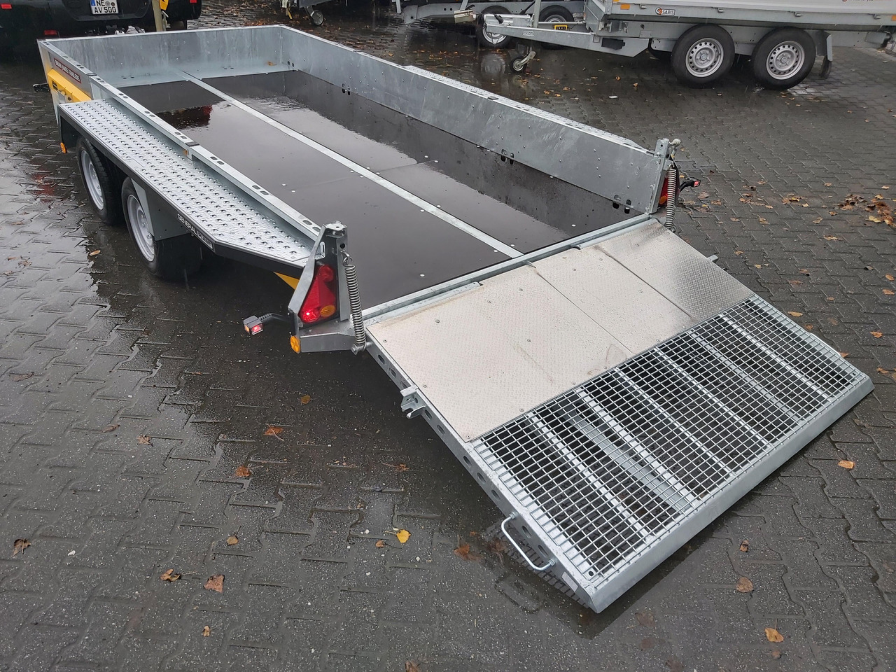 Brian James General Plant 400x185x25cm Halbgitter Auffahrklappe 150cm Reserverad (XL) 3500kg Abverk. - Remolque porta maquinaria: foto 5 Brian James General Plant 400x185x25cm Halbgitter Auffahrklappe 150cm Reserverad (XL) 3500kg Abverk. - Remolque porta maquinaria: foto 5