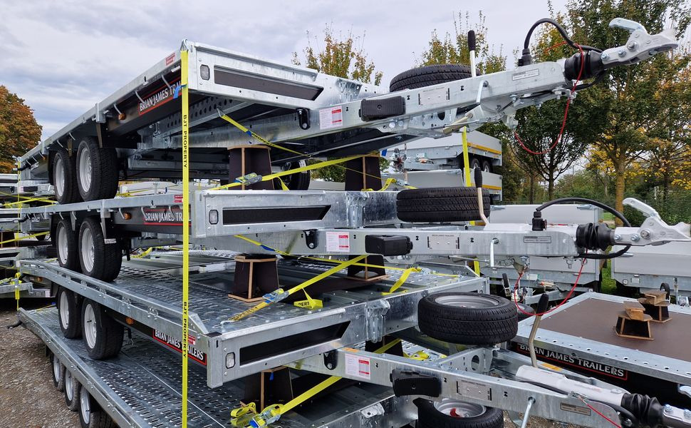 Brian James Trailer Connect 360x188cm plattform blackline 2 Achsen 10" (L) 3000kg - Remolque plataforma/ Caja abierta: foto 1 Brian James Trailer Connect 360x188cm plattform blackline 2 Achsen 10" (L) 3000kg - Remolque plataforma/ Caja abierta: foto 1