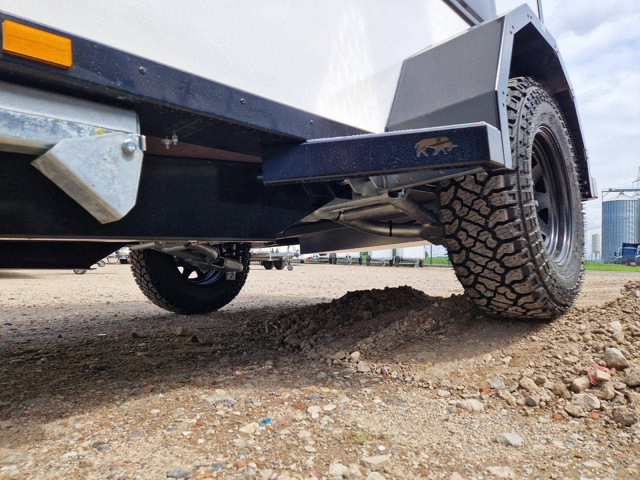 Caravana Cargo Base Camp offroad M 290x148x128cm Solar Akku 12 Volt Reeling 1350kg 100km/H: foto 7