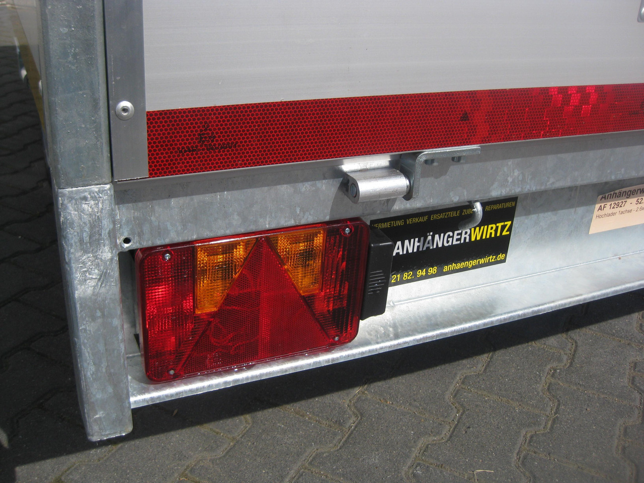 Remolque de coche Hochlader 260x150x30 cm Lfh: 56cm 10" niedrig Fahrwerk (S) 1350kg: foto 6