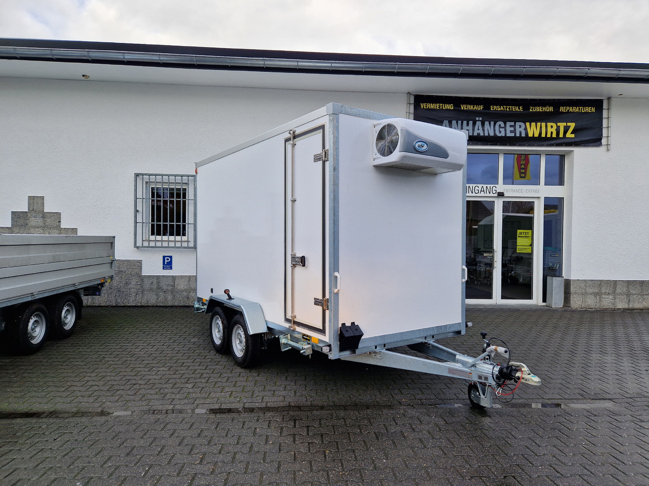 Kargo CoolBoxx FK2736HT 355x162x198cm Seitentür 230V +Kühler Govi Arktik 2000 100km/H 2700kg - Remolque frigorífico: foto 2 Kargo CoolBoxx FK2736HT 355x162x198cm Seitentür 230V +Kühler Govi Arktik 2000 100km/H 2700kg - Remolque frigorífico: foto 2