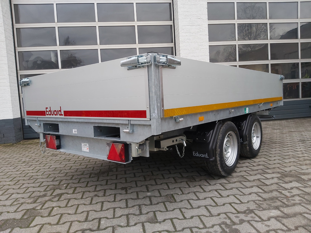 Kipper 330x180x40cm Elektrisch+Notpumpe Profi Rahmen+ (L) 3500kg Abverkauf 2te Wahl - Remolque volquete: foto 5 Kipper 330x180x40cm Elektrisch+Notpumpe Profi Rahmen+ (L) 3500kg Abverkauf 2te Wahl - Remolque volquete: foto 5