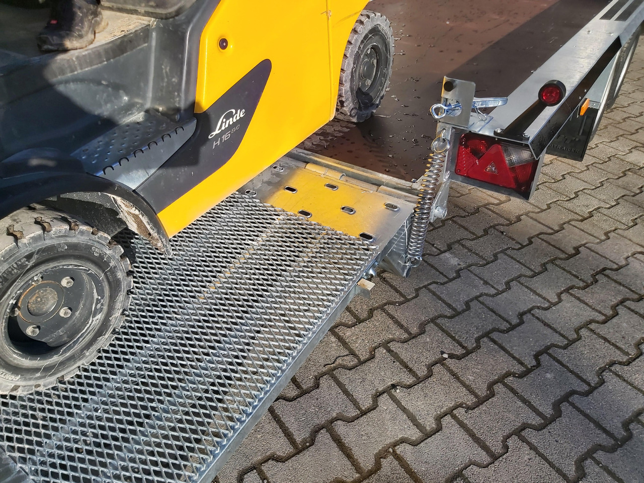 Martz Maschinentransporter BUILDER XL Bau-3 3500/3 400x180x30cm Auffahrklappe Tridem (XL) 3500kg - Remolque porta maquinaria: foto 3 Martz Maschinentransporter BUILDER XL Bau-3 3500/3 400x180x30cm Auffahrklappe Tridem (XL) 3500kg - Remolque porta maquinaria: foto 3