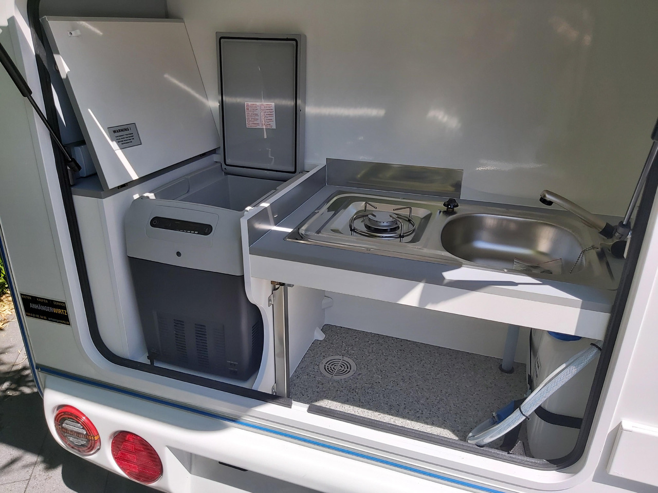 Caravana Mini Camper Mini Tommy TMC25 Basic V1 252x140x121cm Küche 100km/H 750kg ohne Bremse Winter Aktion: foto 11