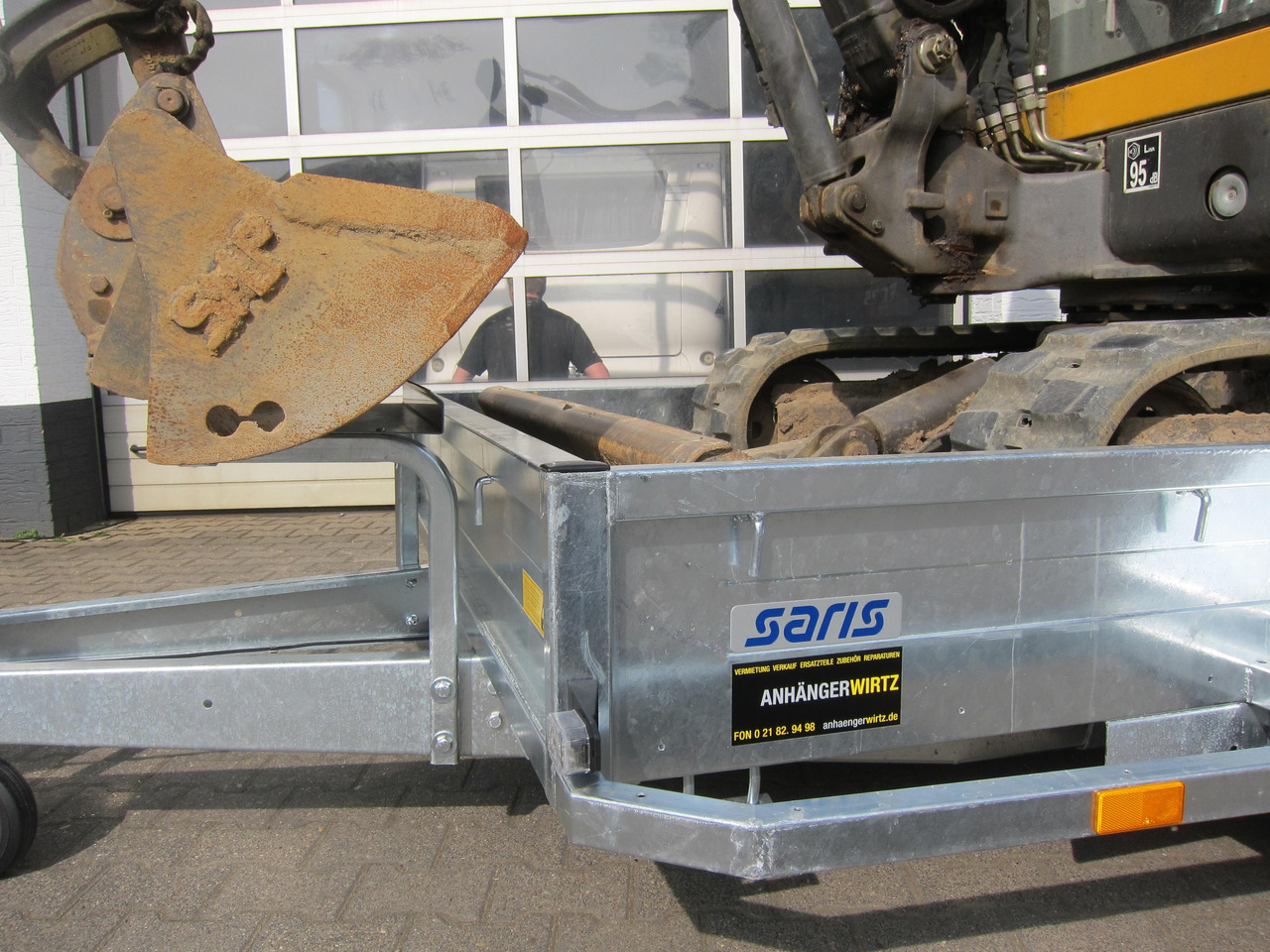 Saris Baggeranhänger Magnum Explorer 3000 V Rampen verschiebbar 3000kg Online Aktion - Remolque porta maquinaria: foto 2 Saris Baggeranhänger Magnum Explorer 3000 V Rampen verschiebbar 3000kg Online Aktion - Remolque porta maquinaria: foto 2