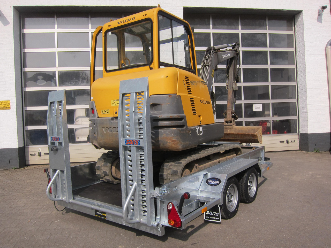 Saris Baggeranhänger Magnum Explorer 3000 V Rampen verschiebbar 3000kg Online Aktion - Remolque porta maquinaria: foto 3 Saris Baggeranhänger Magnum Explorer 3000 V Rampen verschiebbar 3000kg Online Aktion - Remolque porta maquinaria: foto 3