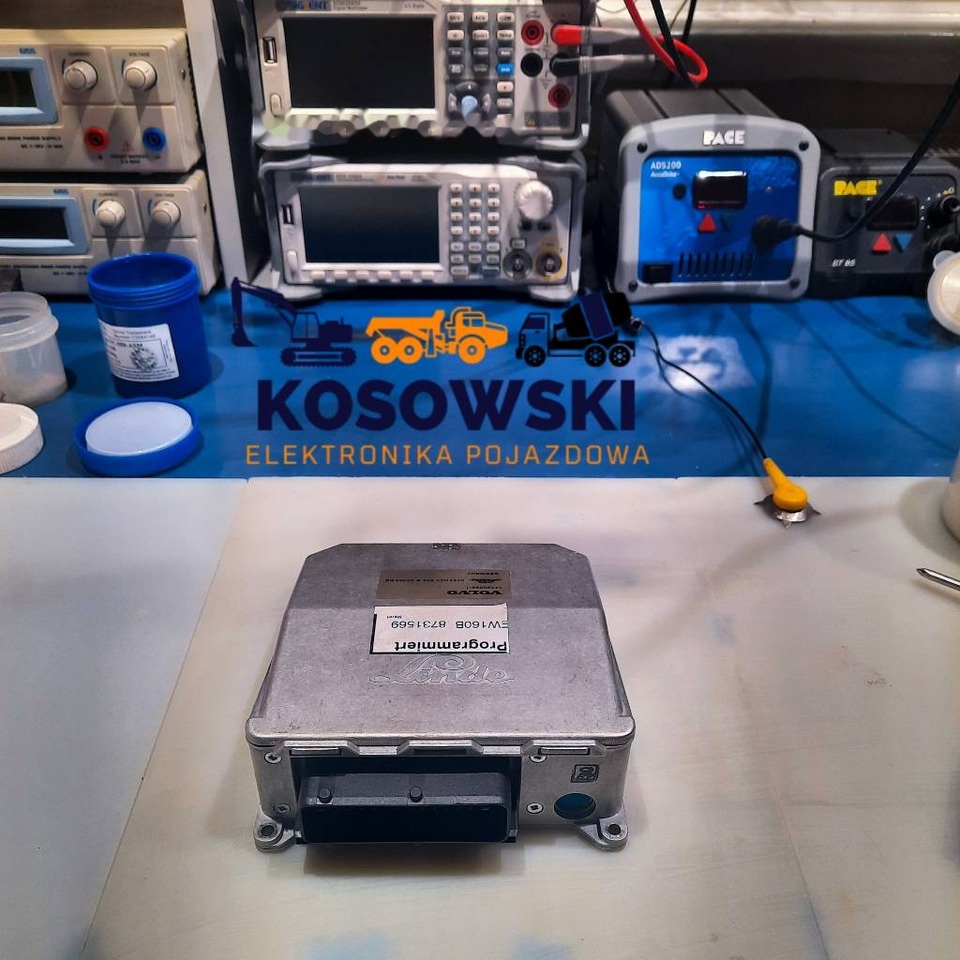 Volvo EW 140 EW 160 EW 180 - Unidad de control para Excavadora de ruedas: foto 2 Volvo EW 140 EW 160 EW 180 - Unidad de control para Excavadora de ruedas: foto 2