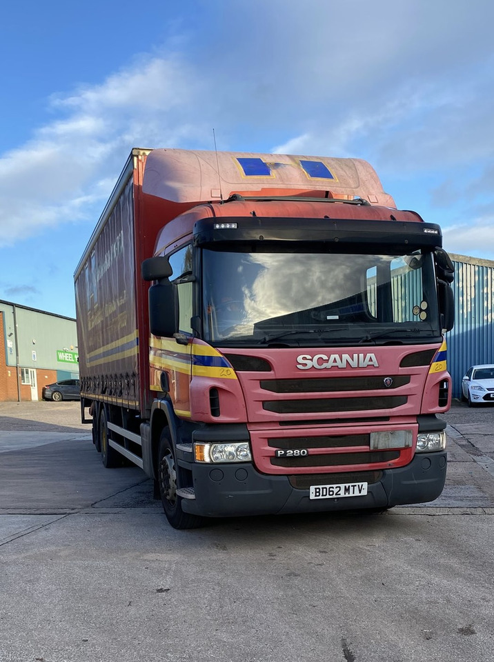 Scania P280 6x2 Curtain side - Camión lona: foto 2 Scania P280 6x2 Curtain side - Camión lona: foto 2