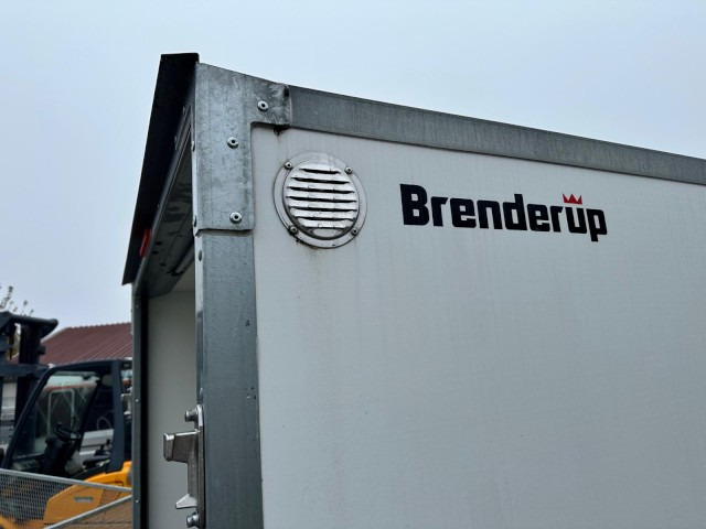 Arrendamiento de  Brenderup Cargo Dynamic CD300BR1300 Rampe Kofferanhänger 1,3 to. 300x155x185cm Brenderup Cargo Dynamic CD300BR1300 Rampe Kofferanhänger 1,3 to. 300x155x185cm: foto 6