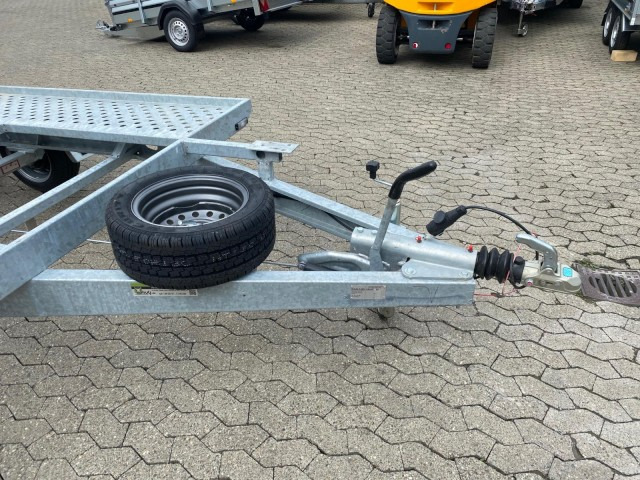 Gala BGG Taurus 4530SL 4550 x 2050 mm, 3,0 to. ZG, 2-Achs - Remolque portavehículos: foto 2 Gala BGG Taurus 4530SL 4550 x 2050 mm, 3,0 to. ZG, 2-Achs - Remolque portavehículos: foto 2