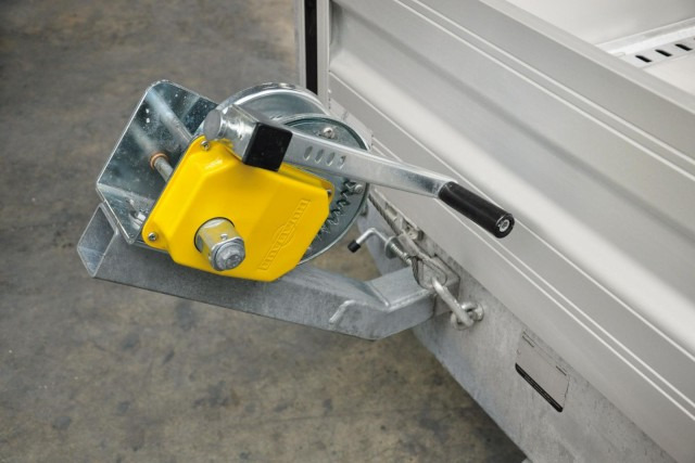 Humbaur Autotransportanhänger Universal 3000, 4000 x 2030 mm, 3,0 to. - Remolque portavehículos: foto 4 Humbaur Autotransportanhänger Universal 3000, 4000 x 2030 mm, 3,0 to. - Remolque portavehículos: foto 4