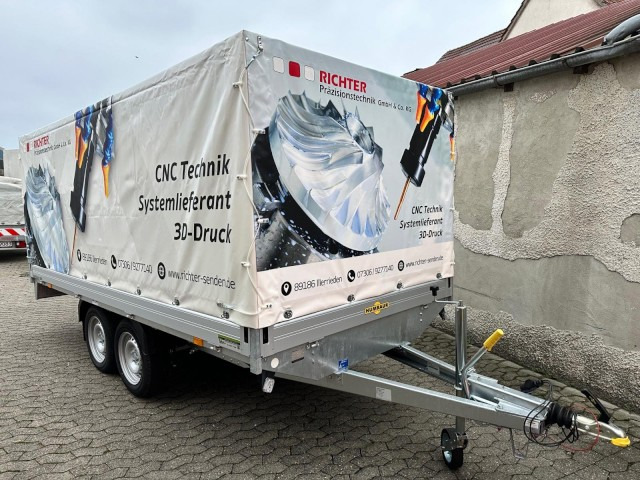 Humbaur HT 253118 Hochlader 2,5 to. mit Hochplane 200 cm, Digitaldruck - Remolque de coche: foto 1 Humbaur HT 253118 Hochlader 2,5 to. mit Hochplane 200 cm, Digitaldruck - Remolque de coche: foto 1