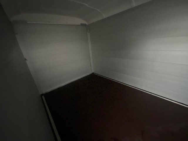 Humbaur Poly-Alu Koffer HKPA 153217, 1,5 to. 3280 x 1770 x 1800 mm - Remolque caja cerrada: foto 3 Humbaur Poly-Alu Koffer HKPA 153217, 1,5 to. 3280 x 1770 x 1800 mm - Remolque caja cerrada: foto 3