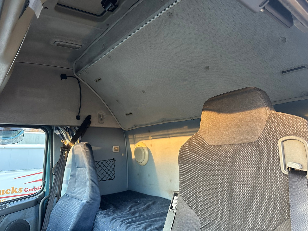 VOLVO FH 400 4x2 Kühler - Camión frigorífico: foto 2 VOLVO FH 400 4x2 Kühler - Camión frigorífico: foto 2