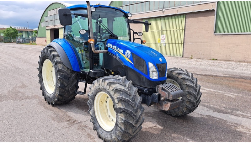 New Holland T 4.105 - Tractor: foto 1 New Holland T 4.105 - Tractor: foto 1