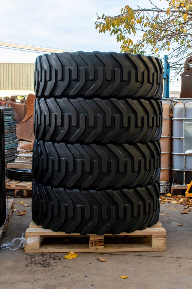 Bandenmarkt 315/70R22.5 - Rueda completa para Excavadora: foto 1 Bandenmarkt 315/70R22.5 - Rueda completa para Excavadora: foto 1