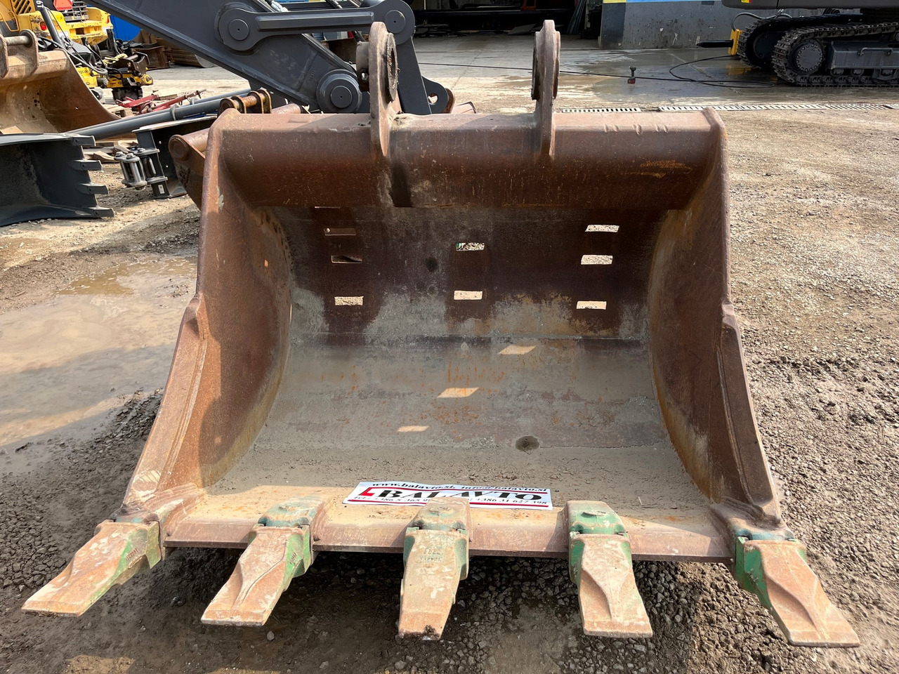 Digging bucket 1600 mm - Cazo para excavadora: foto 1 Digging bucket 1600 mm - Cazo para excavadora: foto 1