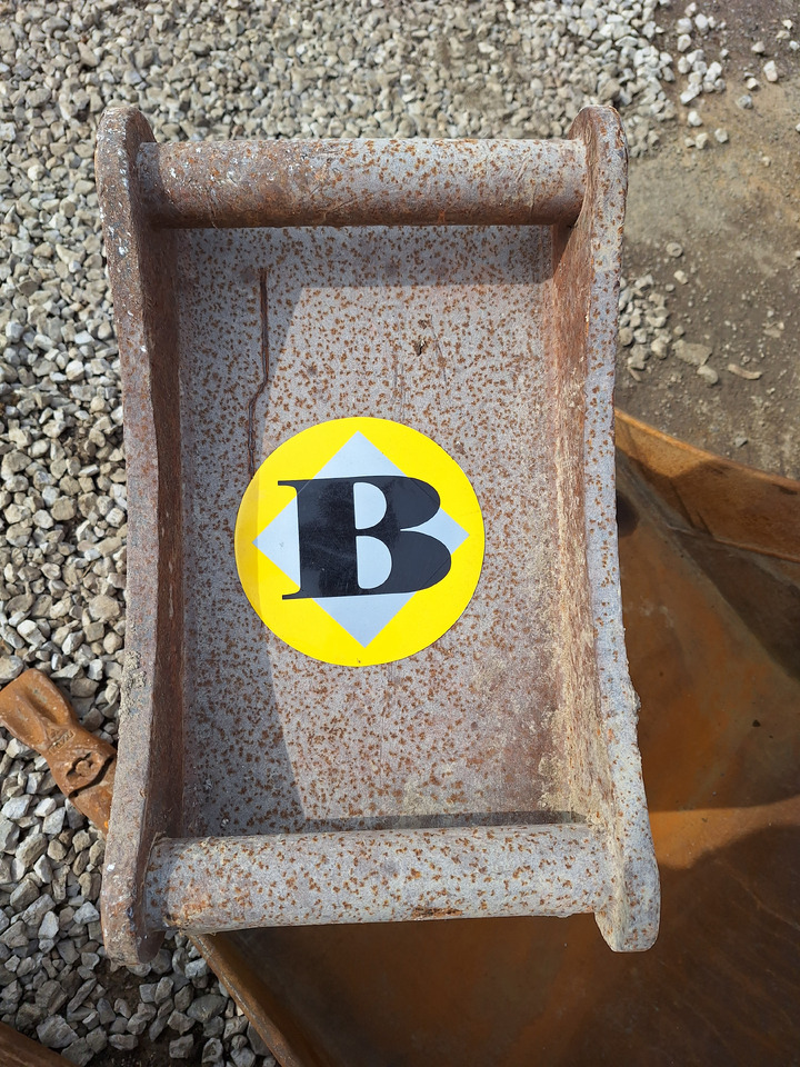 Lannen trenching bucket 400 mm - Cazo para excavadora: foto 4 Lannen trenching bucket 400 mm - Cazo para excavadora: foto 4