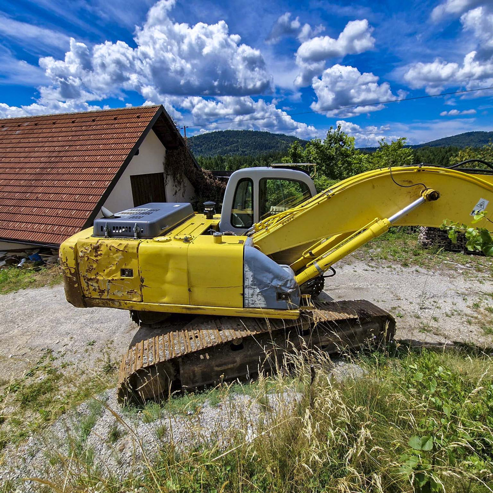 New Holland Kobelco E215 - Excavadora de cadenas: foto 4 New Holland Kobelco E215 - Excavadora de cadenas: foto 4