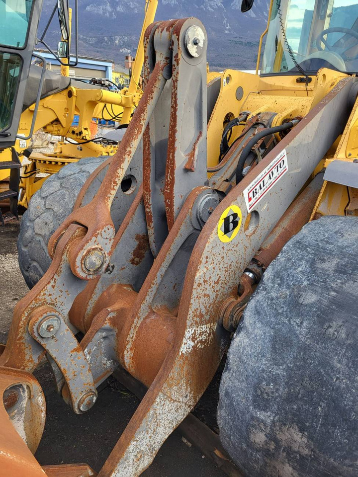 Volvo lifting framework - Recambio para Cargadora: foto 1 Volvo lifting framework - Recambio para Cargadora: foto 1