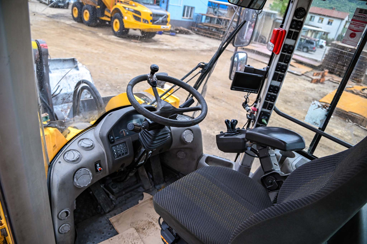 Cargadora de ruedas VOLVO L180G: foto 50 Cargadora de ruedas VOLVO L180G: foto 50