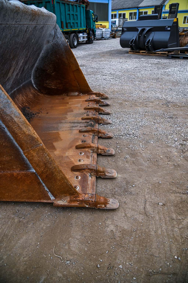 Cargadora de ruedas VOLVO L180G: foto 20 Cargadora de ruedas VOLVO L180G: foto 20