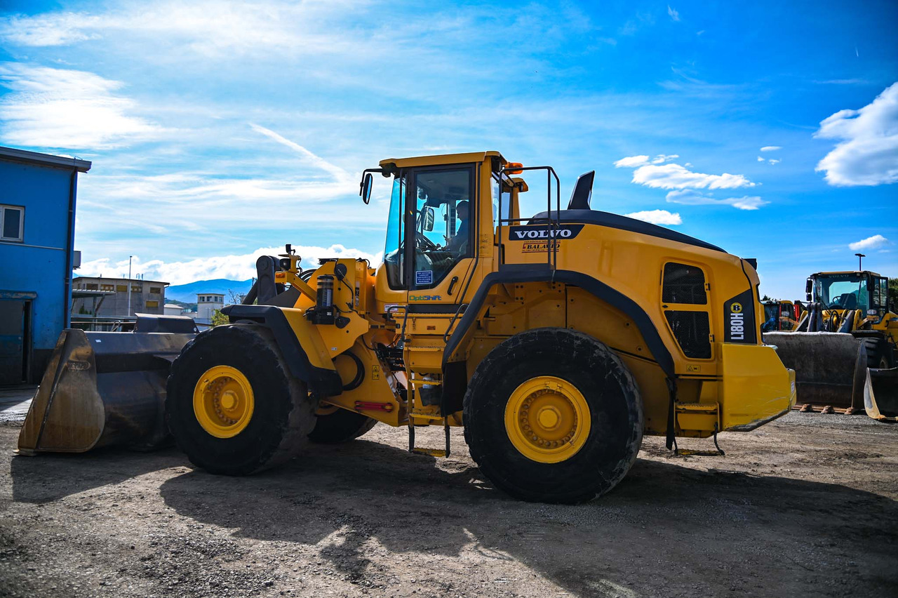 VOLVO L180H - Cargadora de ruedas: foto 3 VOLVO L180H - Cargadora de ruedas: foto 3