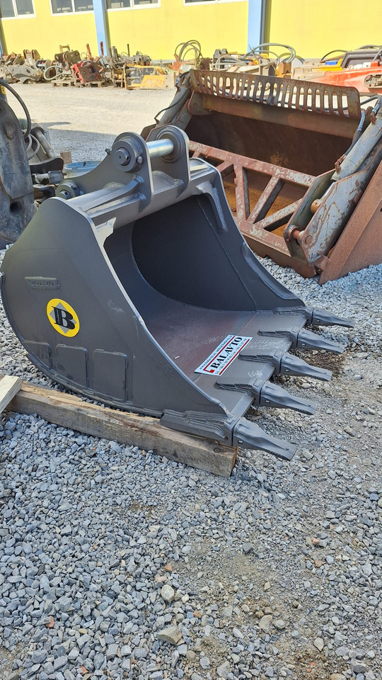 Volvo digging bucket 1200 mm UNI65 - Cazo para excavadora para Excavadora: foto 4 Volvo digging bucket 1200 mm UNI65 - Cazo para excavadora para Excavadora: foto 4