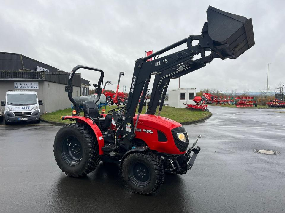 Branson F50RN Traktor, Frontlader, wenig Stunden, Fronthydraulik - Mini tractor: foto 3 Branson F50RN Traktor, Frontlader, wenig Stunden, Fronthydraulik - Mini tractor: foto 3